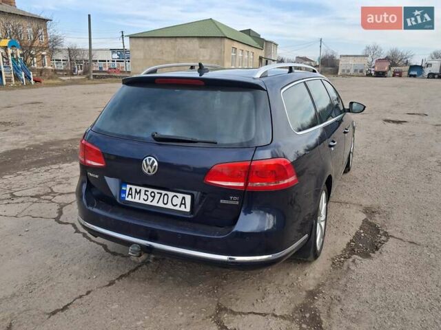 Синий Фольксваген Пассат, объемом двигателя 1.6 л и пробегом 282 тыс. км за 9500 $, фото 8 на Automoto.ua