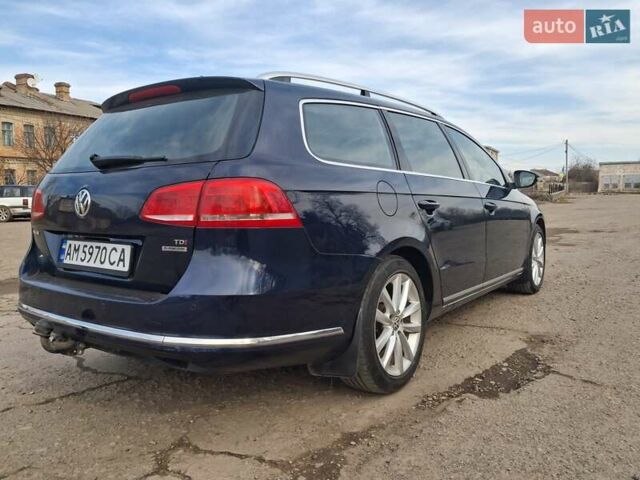 Синий Фольксваген Пассат, объемом двигателя 1.6 л и пробегом 282 тыс. км за 9500 $, фото 7 на Automoto.ua