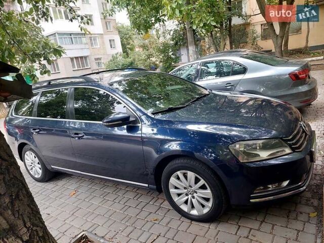 Фольксваген Пассат 2012 у Одесі на Automoto.ua Синій Фольксваген Пассат, об'ємом двигуна 1.6 л та пробігом 50 тис. км за 7700 $, фото 14 на Automoto.ua