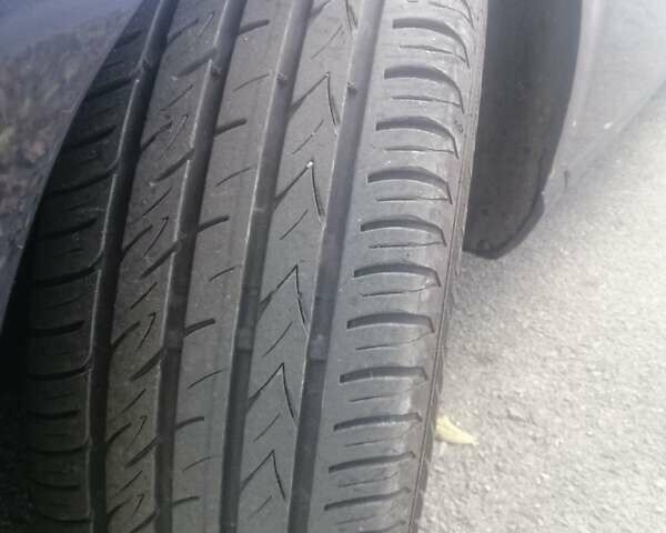 Синій Фольксваген Пассат, об'ємом двигуна 1.6 л та пробігом 285 тис. км за 10500 $, фото 36 на Automoto.ua