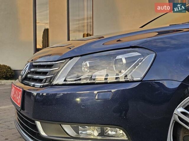 Синий Фольксваген Пассат, объемом двигателя 2 л и пробегом 285 тыс. км за 11600 $, фото 56 на Automoto.ua