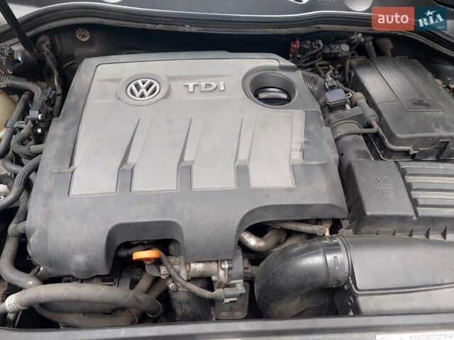 Синий Фольксваген Пассат, объемом двигателя 1.6 л и пробегом 50 тыс. км за 7499 $, фото 11 на Automoto.ua