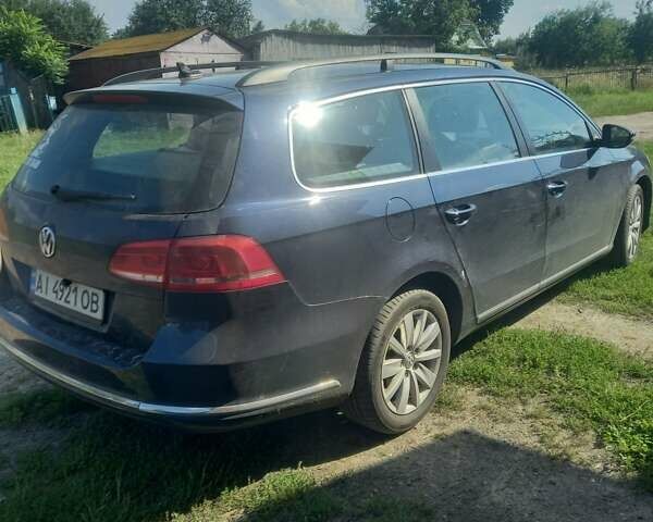 Синий Фольксваген Пассат, объемом двигателя 1.6 л и пробегом 323 тыс. км за 9850 $, фото 3 на Automoto.ua