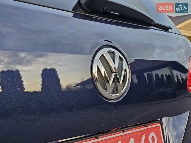 Синий Фольксваген Пассат, объемом двигателя 2 л и пробегом 285 тыс. км за 11600 $, фото 76 на Automoto.ua