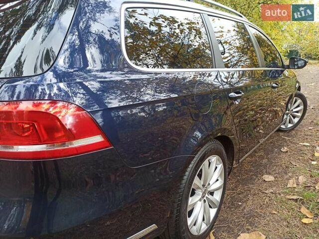 Фольксваген Пассат 2012 в Гребенке на Automoto.ua Синий Фольксваген Пассат, объемом двигателя 1.6 л и пробегом 280 тыс. км за 9650 $, фото 5 на Automoto.ua