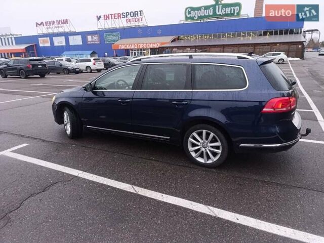 Синій Фольксваген Пассат, об'ємом двигуна 1.6 л та пробігом 237 тис. км за 9700 $, фото 9 на Automoto.ua