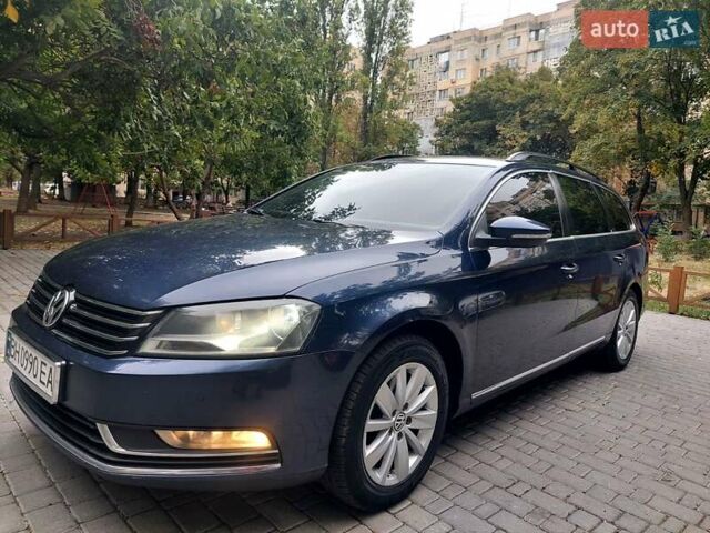 Фольксваген Пассат 2012 у Одесі на Automoto.ua Синій Фольксваген Пассат, об'ємом двигуна 1.6 л та пробігом 50 тис. км за 7700 $, фото 17 на Automoto.ua