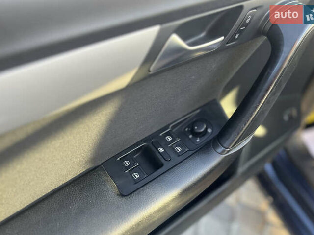 Синий Фольксваген Пассат, объемом двигателя 1.4 л и пробегом 208 тыс. км за 9450 $, фото 12 на Automoto.ua