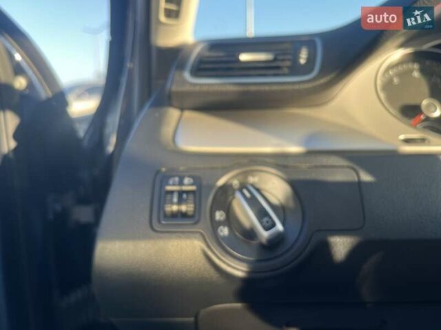 Синий Фольксваген Пассат, объемом двигателя 1.4 л и пробегом 208 тыс. км за 9450 $, фото 21 на Automoto.ua