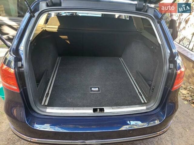 Синий Фольксваген Пассат, объемом двигателя 1.6 л и пробегом 50 тыс. км за 7499 $, фото 29 на Automoto.ua