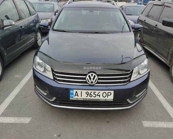 Синий Фольксваген Пассат, объемом двигателя 1.4 л и пробегом 270 тыс. км за 12400 $, фото 1 на Automoto.ua
