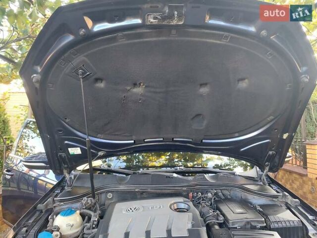 Синий Фольксваген Пассат, объемом двигателя 1.6 л и пробегом 50 тыс. км за 7499 $, фото 34 на Automoto.ua