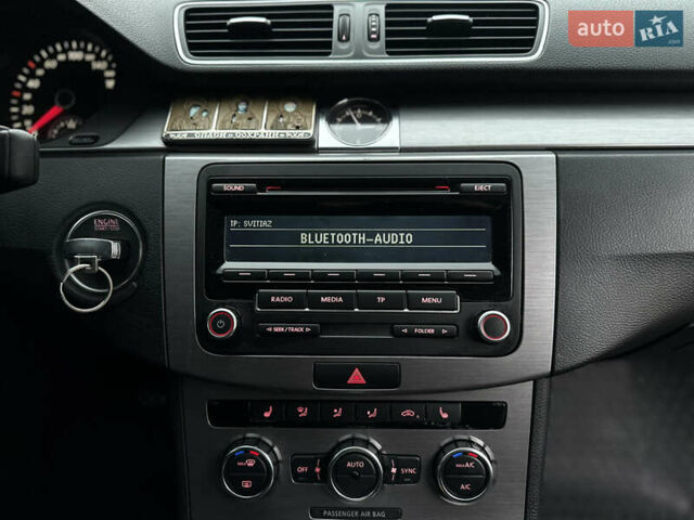 Синий Фольксваген Пассат, объемом двигателя 1.39 л и пробегом 202 тыс. км за 7250 $, фото 12 на Automoto.ua