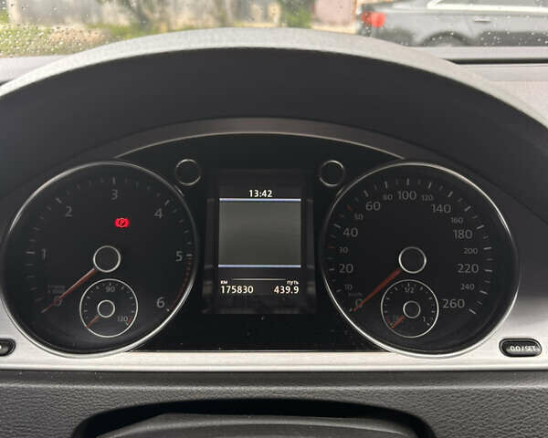 Синий Фольксваген Пассат, объемом двигателя 1.9 л и пробегом 176 тыс. км за 14500 $, фото 11 на Automoto.ua