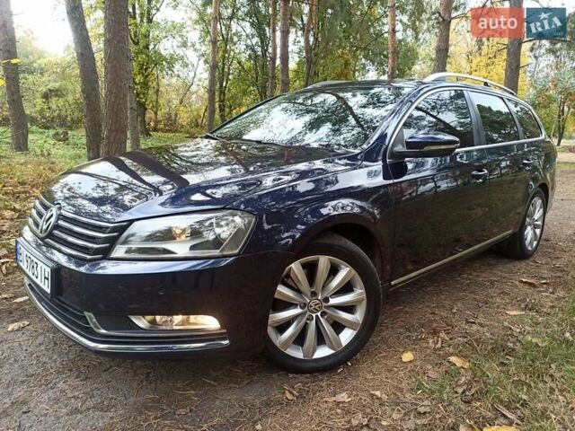 Фольксваген Пассат 2012 в Гребенке на Automoto.ua Синий Фольксваген Пассат, объемом двигателя 1.6 л и пробегом 280 тыс. км за 9650 $, фото 1 на Automoto.ua