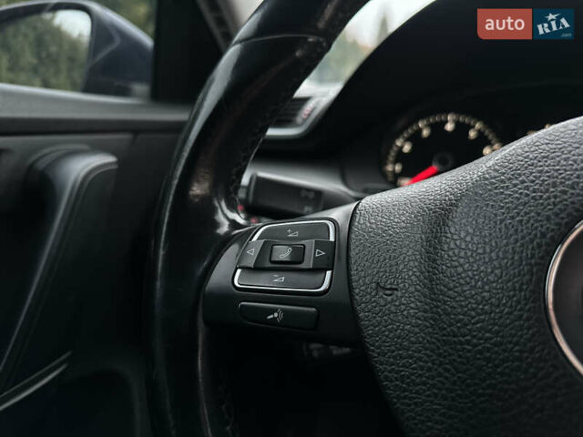 Синий Фольксваген Пассат, объемом двигателя 1.39 л и пробегом 202 тыс. км за 7250 $, фото 14 на Automoto.ua