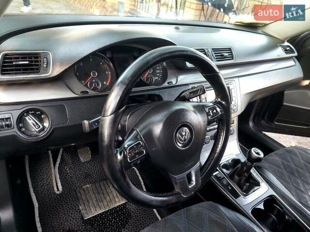 Синій Фольксваген Пассат, об'ємом двигуна 1.6 л та пробігом 50 тис. км за 7999 $, фото 42 на Automoto.ua