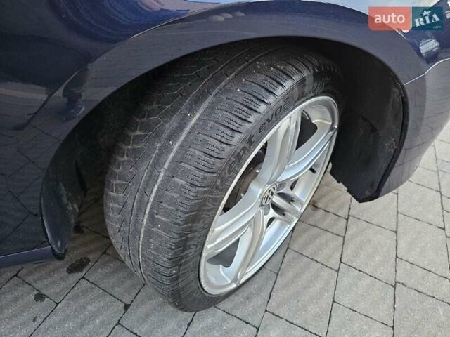 Синий Фольксваген Пассат, объемом двигателя 2 л и пробегом 285 тыс. км за 11600 $, фото 94 на Automoto.ua