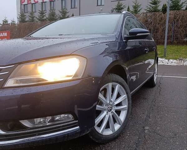 Синій Фольксваген Пассат, об'ємом двигуна 1.6 л та пробігом 237 тис. км за 9700 $, фото 8 на Automoto.ua