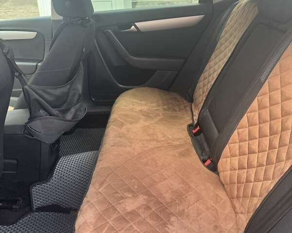 Синий Фольксваген Пассат, объемом двигателя 1.6 л и пробегом 338 тыс. км за 8500 $, фото 2 на Automoto.ua