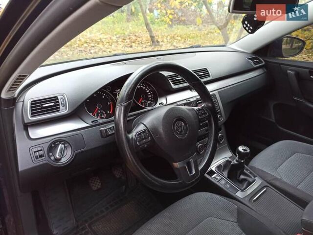 Фольксваген Пассат 2012 в Гребенке на Automoto.ua Синий Фольксваген Пассат, объемом двигателя 1.6 л и пробегом 280 тыс. км за 9650 $, фото 11 на Automoto.ua
