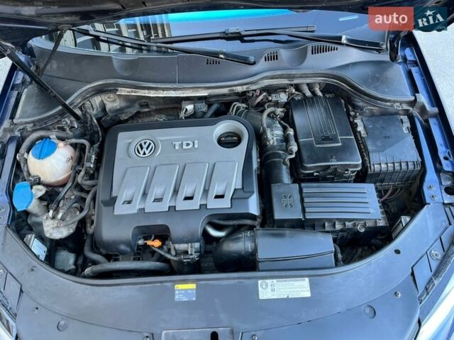 Синий Фольксваген Пассат, объемом двигателя 1.97 л и пробегом 332 тыс. км за 10500 $, фото 21 на Automoto.ua