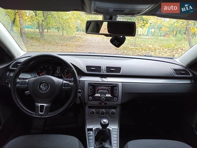 Фольксваген Пассат 2012 в Гребенке на Automoto.ua Синий Фольксваген Пассат, объемом двигателя 1.6 л и пробегом 280 тыс. км за 9650 $, фото 10 на Automoto.ua