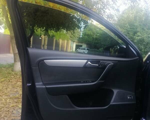 Синій Фольксваген Пассат, об'ємом двигуна 1.6 л та пробігом 285 тис. км за 10500 $, фото 23 на Automoto.ua