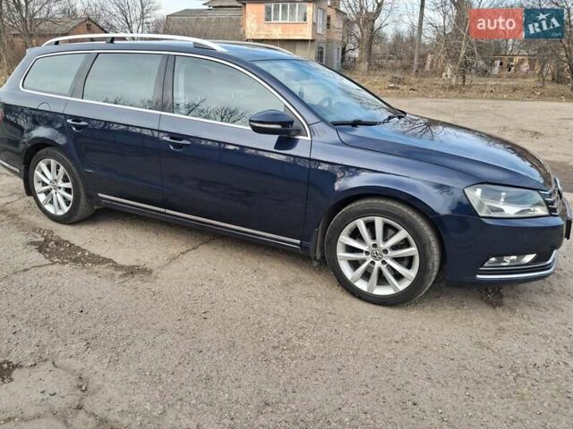 Синий Фольксваген Пассат, объемом двигателя 1.6 л и пробегом 282 тыс. км за 9500 $, фото 5 на Automoto.ua