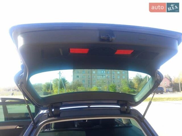 Синий Фольксваген Пассат, объемом двигателя 1.97 л и пробегом 302 тыс. км за 12200 $, фото 17 на Automoto.ua