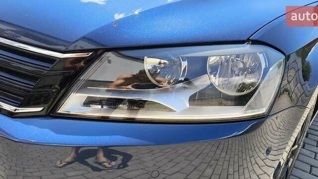 Синий Фольксваген Пассат, объемом двигателя 1.6 л и пробегом 279 тыс. км за 8700 $, фото 18 на Automoto.ua