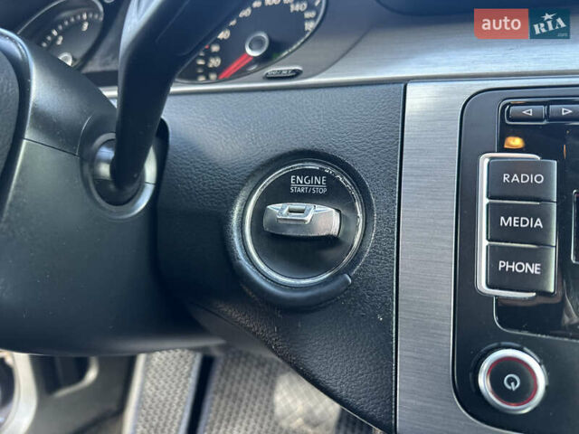 Синий Фольксваген Пассат, объемом двигателя 2 л и пробегом 272 тыс. км за 10350 $, фото 39 на Automoto.ua