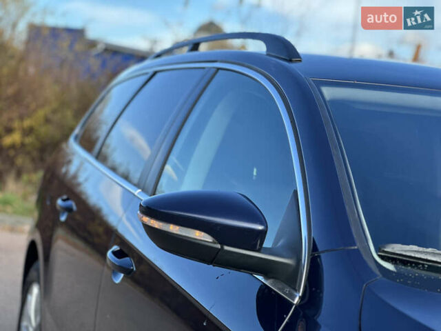 Синий Фольксваген Пассат, объемом двигателя 2 л и пробегом 272 тыс. км за 10350 $, фото 7 на Automoto.ua