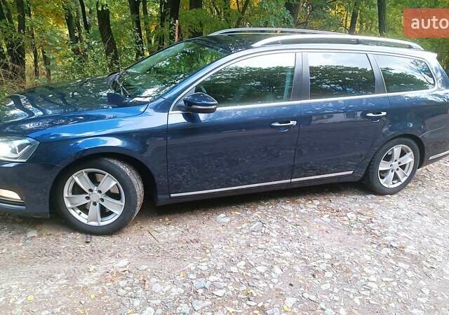 Синий Фольксваген Пассат, объемом двигателя 1.6 л и пробегом 233 тыс. км за 9500 $, фото 4 на Automoto.ua