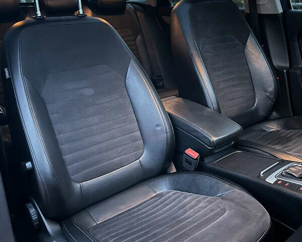 Синій Фольксваген Пассат, об'ємом двигуна 1.6 л та пробігом 274 тис. км за 12500 $, фото 65 на Automoto.ua