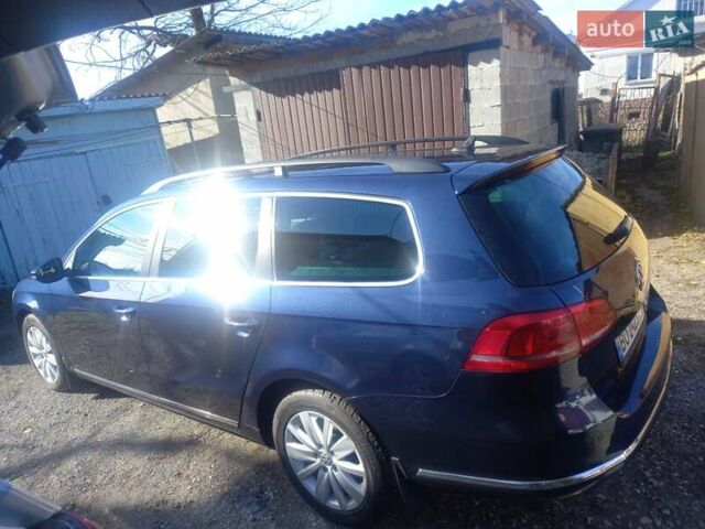 Синий Фольксваген Пассат, объемом двигателя 1.97 л и пробегом 302 тыс. км за 12200 $, фото 26 на Automoto.ua