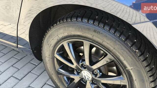 Синий Фольксваген Пассат, объемом двигателя 1.6 л и пробегом 279 тыс. км за 8700 $, фото 19 на Automoto.ua