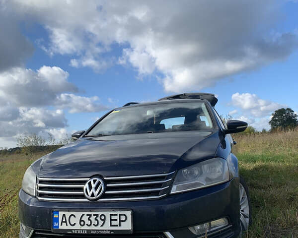 Синий Фольксваген Пассат, объемом двигателя 1.97 л и пробегом 320 тыс. км за 10200 $, фото 1 на Automoto.ua