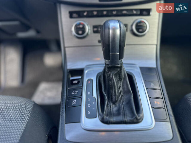 Синий Фольксваген Пассат, объемом двигателя 2 л и пробегом 272 тыс. км за 10350 $, фото 42 на Automoto.ua