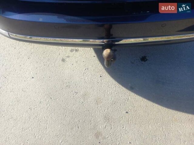 Синий Фольксваген Пассат, объемом двигателя 1.97 л и пробегом 302 тыс. км за 12200 $, фото 12 на Automoto.ua
