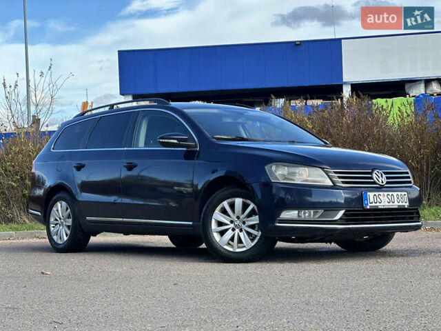 Синий Фольксваген Пассат, объемом двигателя 2 л и пробегом 272 тыс. км за 10350 $, фото 4 на Automoto.ua