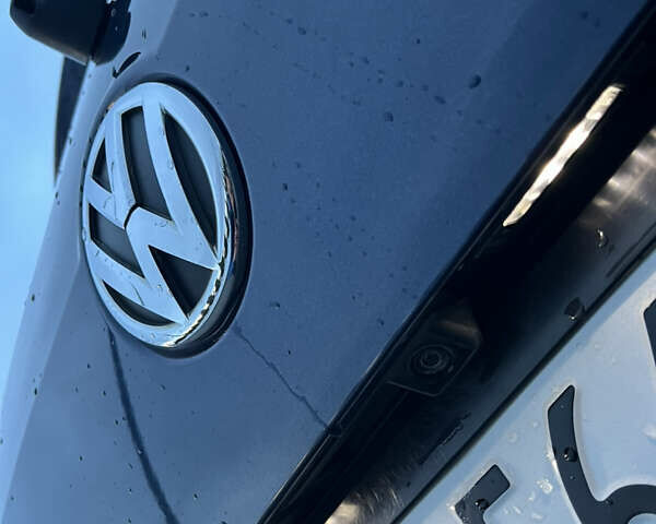 Синій Фольксваген Пассат, об'ємом двигуна 1.6 л та пробігом 274 тис. км за 12500 $, фото 16 на Automoto.ua