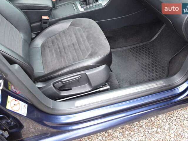 Синий Фольксваген Пассат, объемом двигателя 1.6 л и пробегом 248 тыс. км за 7800 $, фото 23 на Automoto.ua