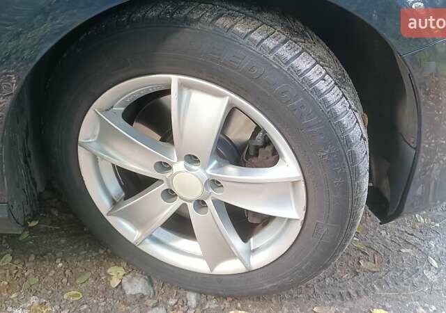 Синий Фольксваген Пассат, объемом двигателя 1.6 л и пробегом 233 тыс. км за 9500 $, фото 24 на Automoto.ua