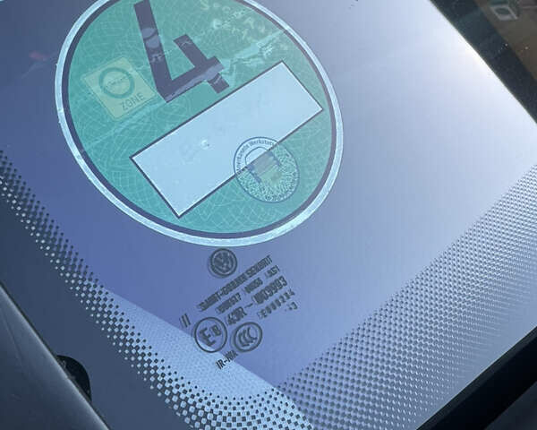 Синий Фольксваген Пассат, объемом двигателя 1.97 л и пробегом 239 тыс. км за 12100 $, фото 19 на Automoto.ua