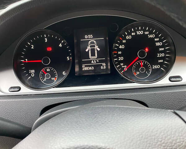 Синий Фольксваген Пассат, объемом двигателя 1.97 л и пробегом 288 тыс. км за 9800 $, фото 14 на Automoto.ua