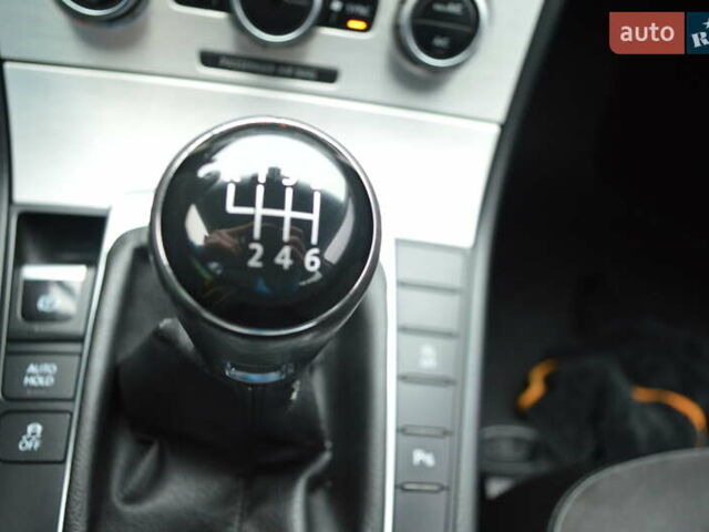 Синий Фольксваген Пассат, объемом двигателя 1.6 л и пробегом 248 тыс. км за 7800 $, фото 26 на Automoto.ua