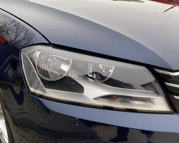 Синий Фольксваген Пассат, объемом двигателя 1.97 л и пробегом 288 тыс. км за 9800 $, фото 18 на Automoto.ua