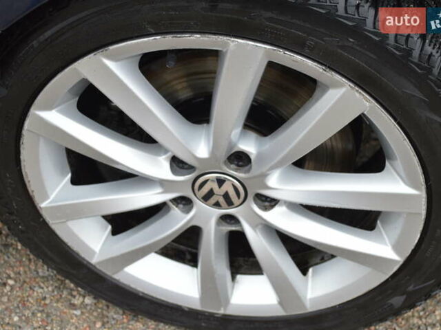 Синий Фольксваген Пассат, объемом двигателя 1.6 л и пробегом 248 тыс. км за 7800 $, фото 4 на Automoto.ua