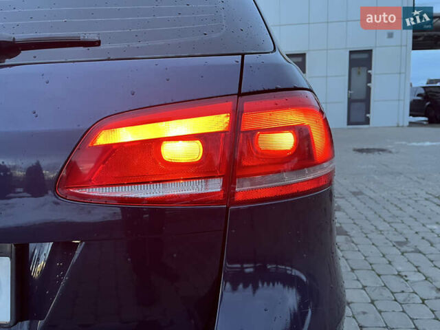 Синій Фольксваген Пассат, об'ємом двигуна 1.6 л та пробігом 274 тис. км за 12500 $, фото 18 на Automoto.ua